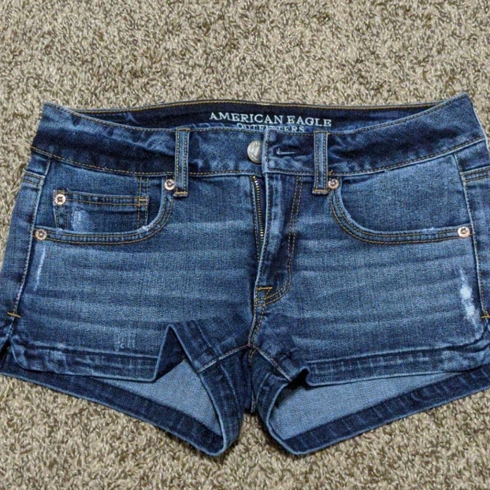 AE shorts